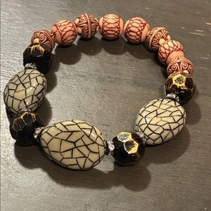 Artistic Beaded Stretch Bracelet